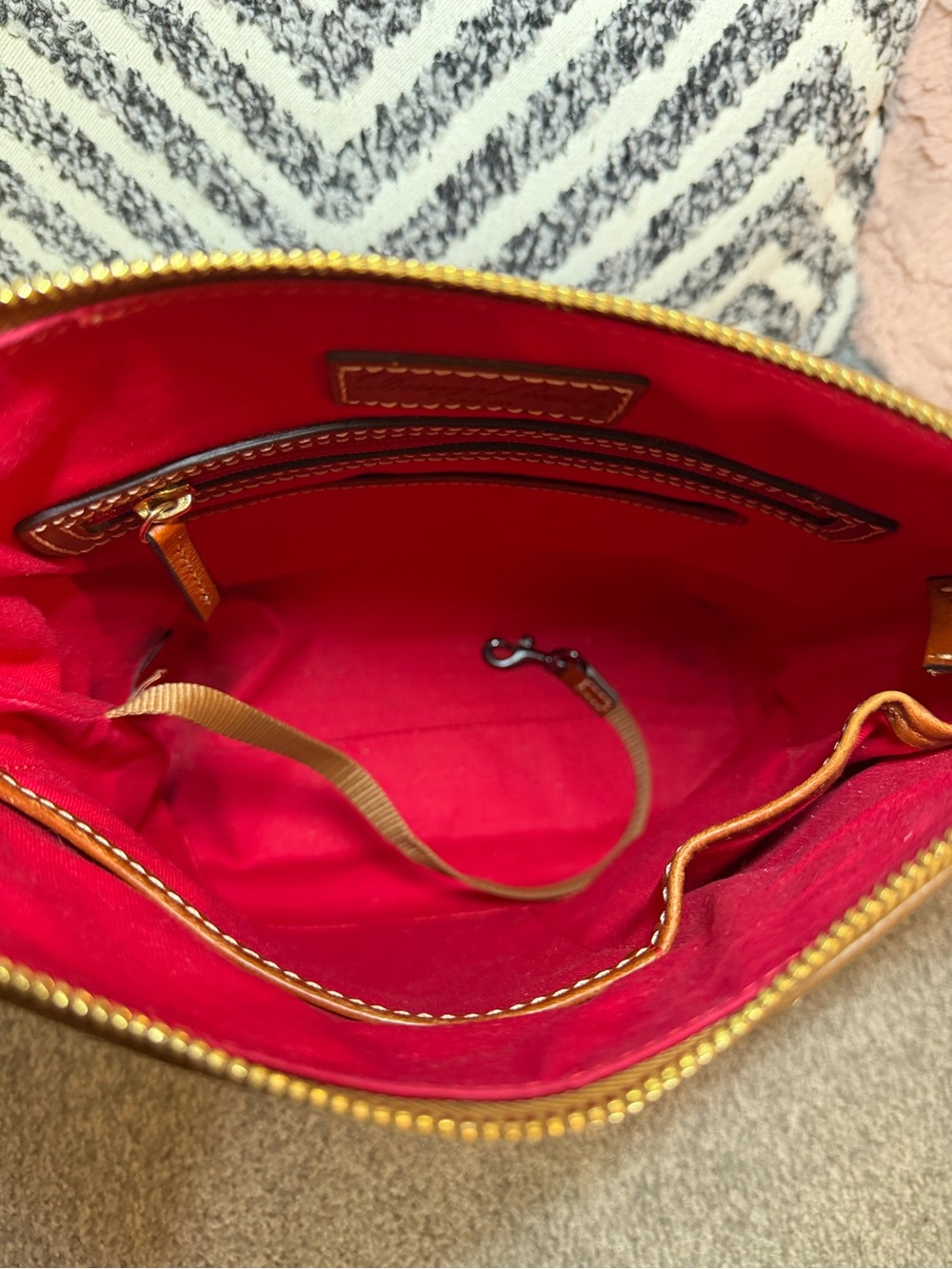 EUC Dooney & Bourke Brown Pebbled Leather Crossbody Bag - Picture 9 of 12
